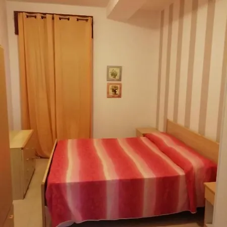 Holiday home Casa Vacanza Orizzonte *