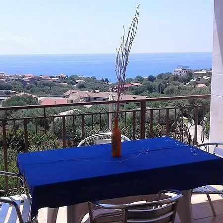 Holiday home Casa Vacanza Orizzonte *